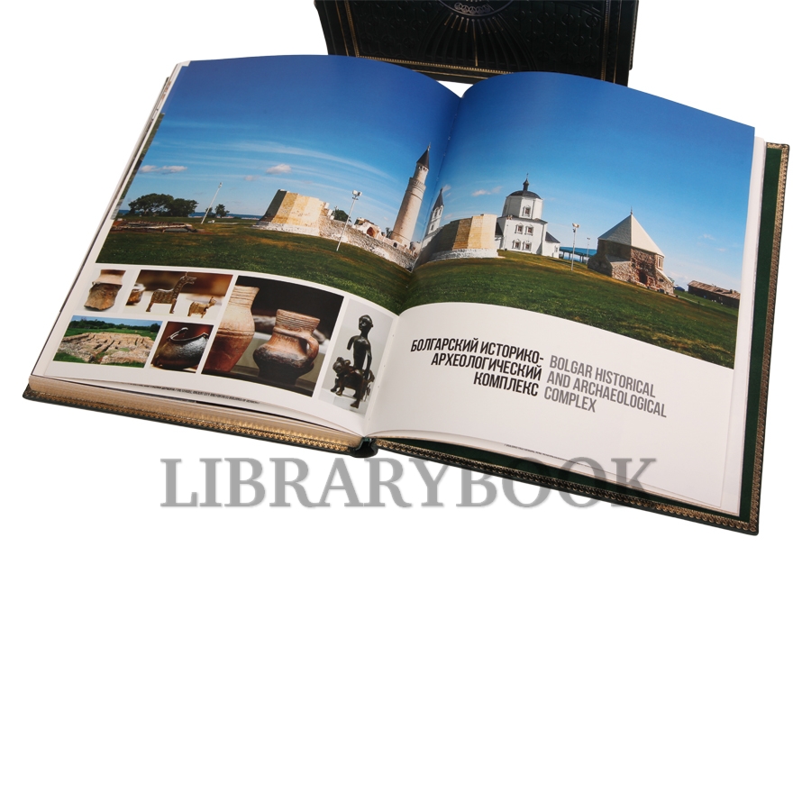 Подарочное издание книги Всемирное наследие России: Архитектура, Природа в 2 томах в кожаном переплете