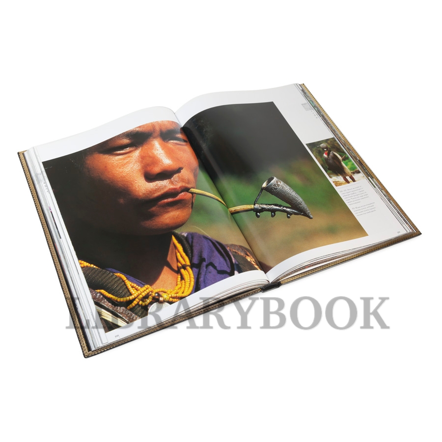 Эксклюзивное издание книги Народы мира в кожаном переплете